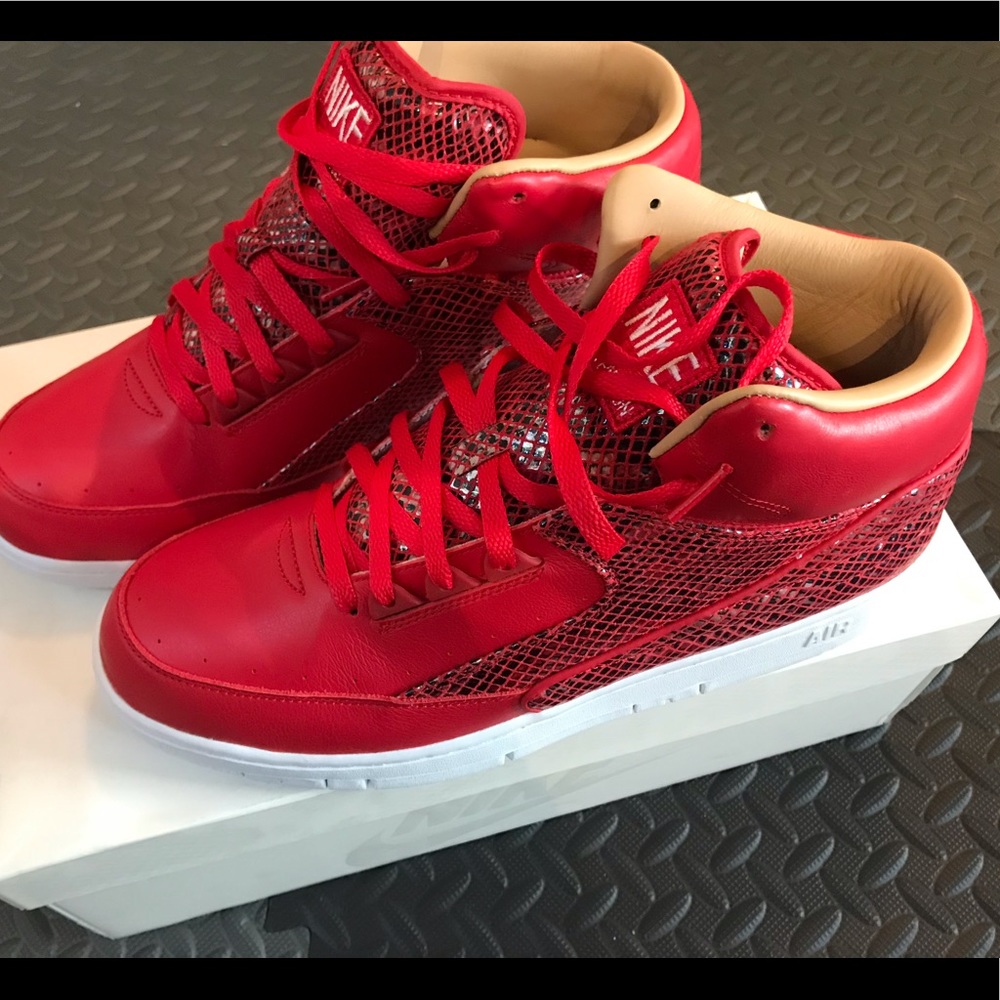 🔥Nike Air Python Lux SP. Preowned size 13